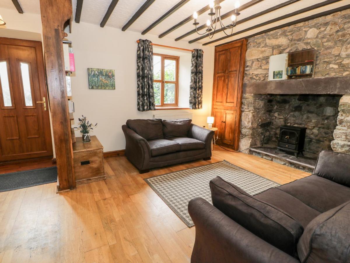 Ddol Helyg Farmhouse Llanrug Exteriör bild