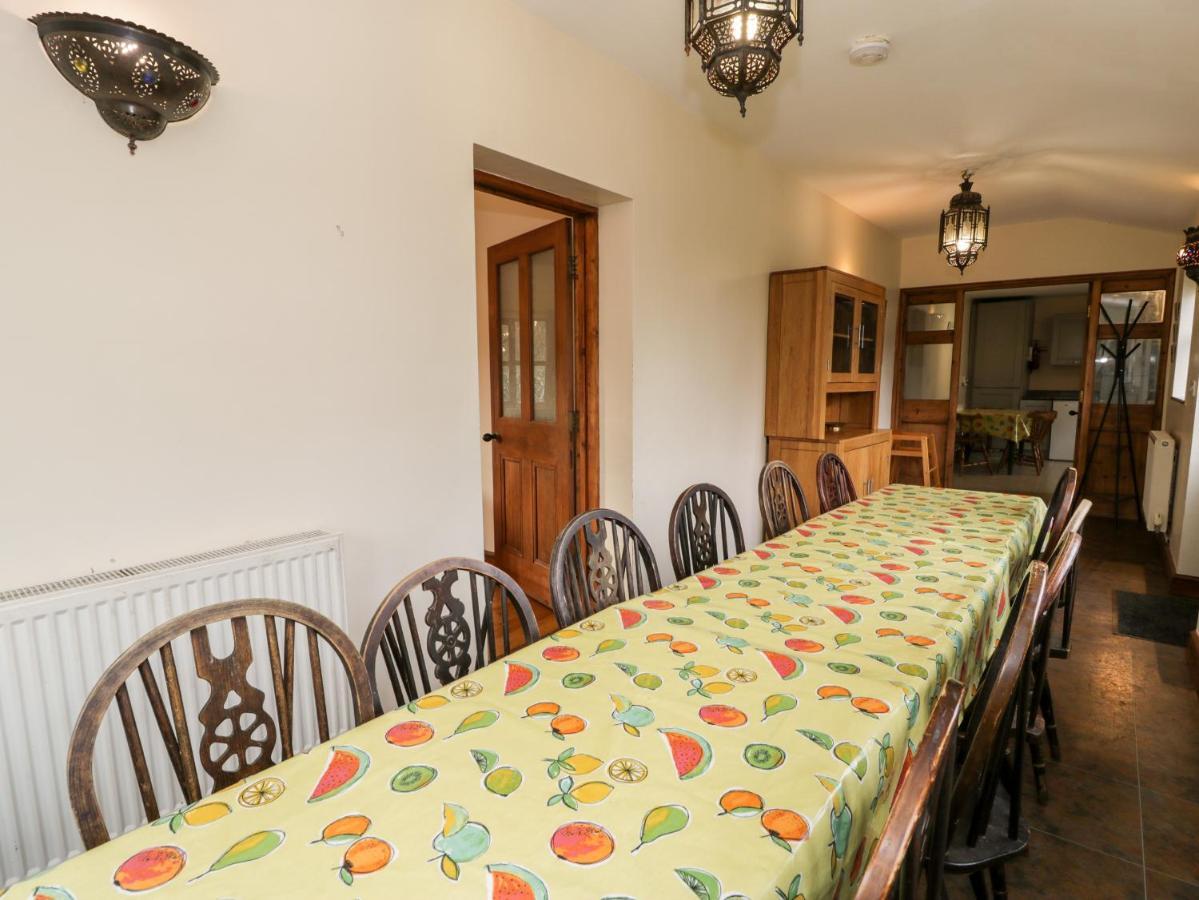 Ddol Helyg Farmhouse Llanrug Exteriör bild