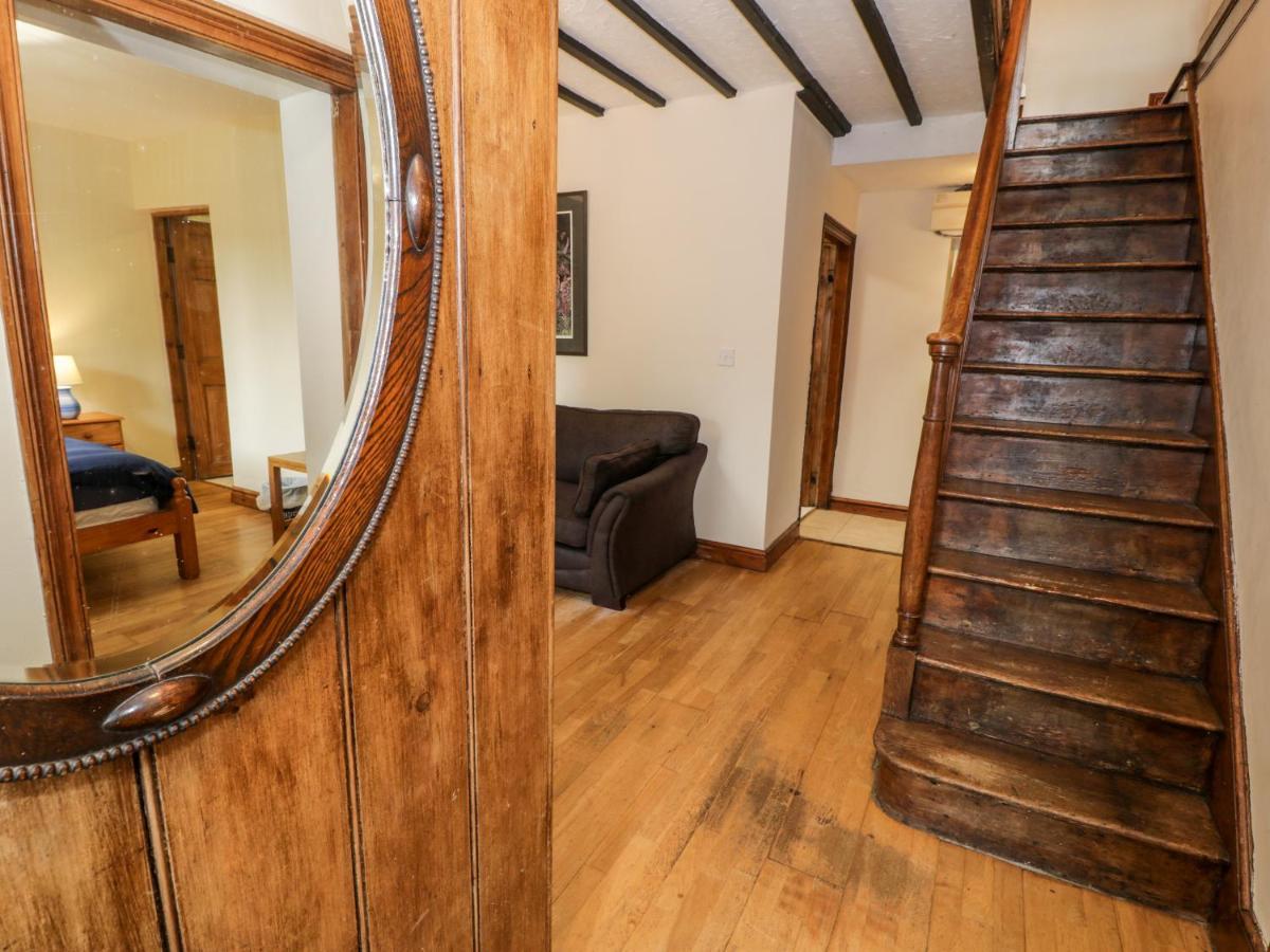 Ddol Helyg Farmhouse Llanrug Exteriör bild