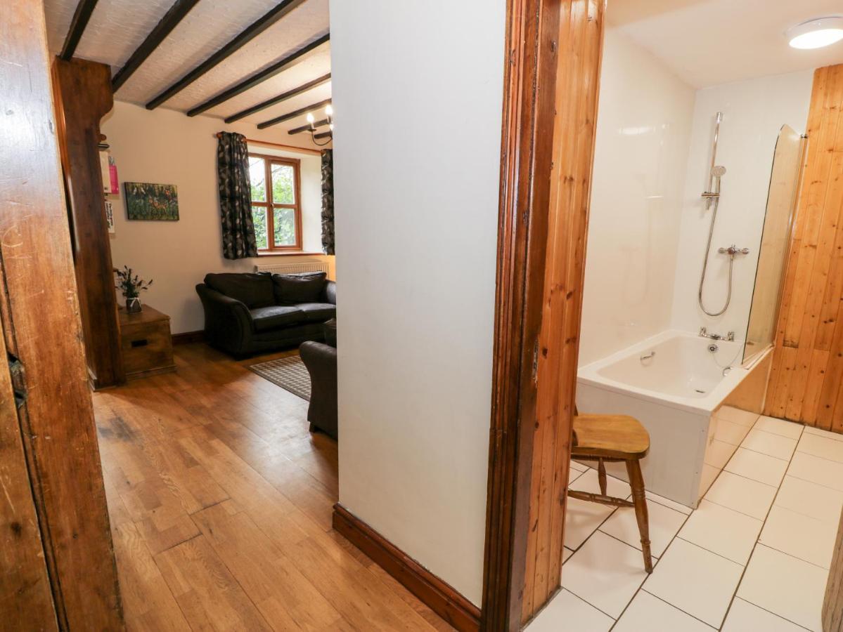 Ddol Helyg Farmhouse Llanrug Exteriör bild